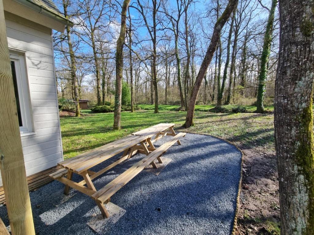 Les Chalets De Saumur, Piscine & Parc Boise, 100M Du Cadrenoir Exterior foto