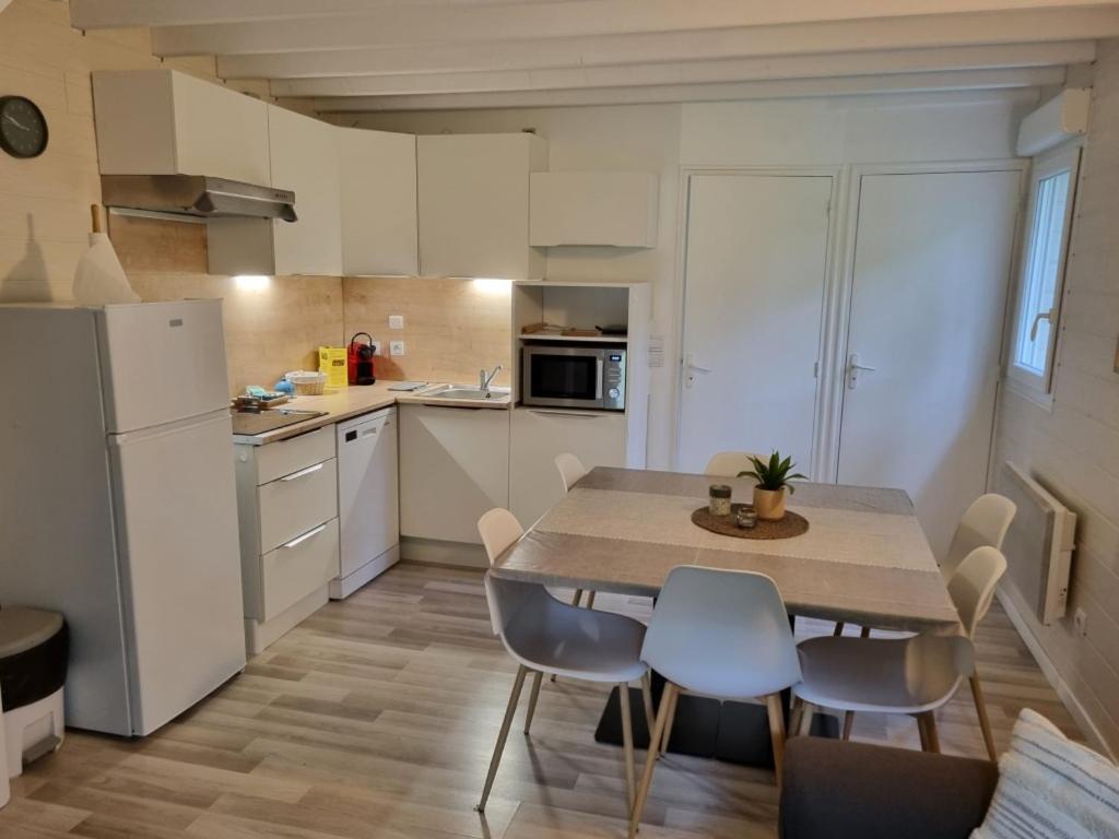 Les Chalets De Saumur, Piscine & Parc Boise, 100M Du Cadrenoir Cameră foto